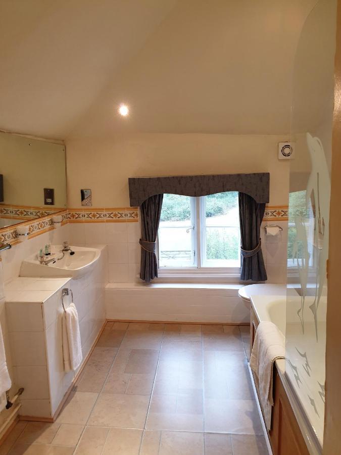 The Crown House Inn Great Chesterford Εξωτερικό φωτογραφία