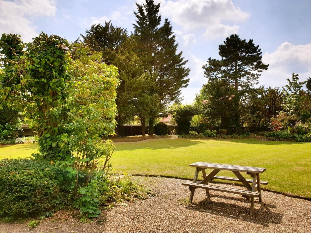The Crown House Inn Great Chesterford Εξωτερικό φωτογραφία