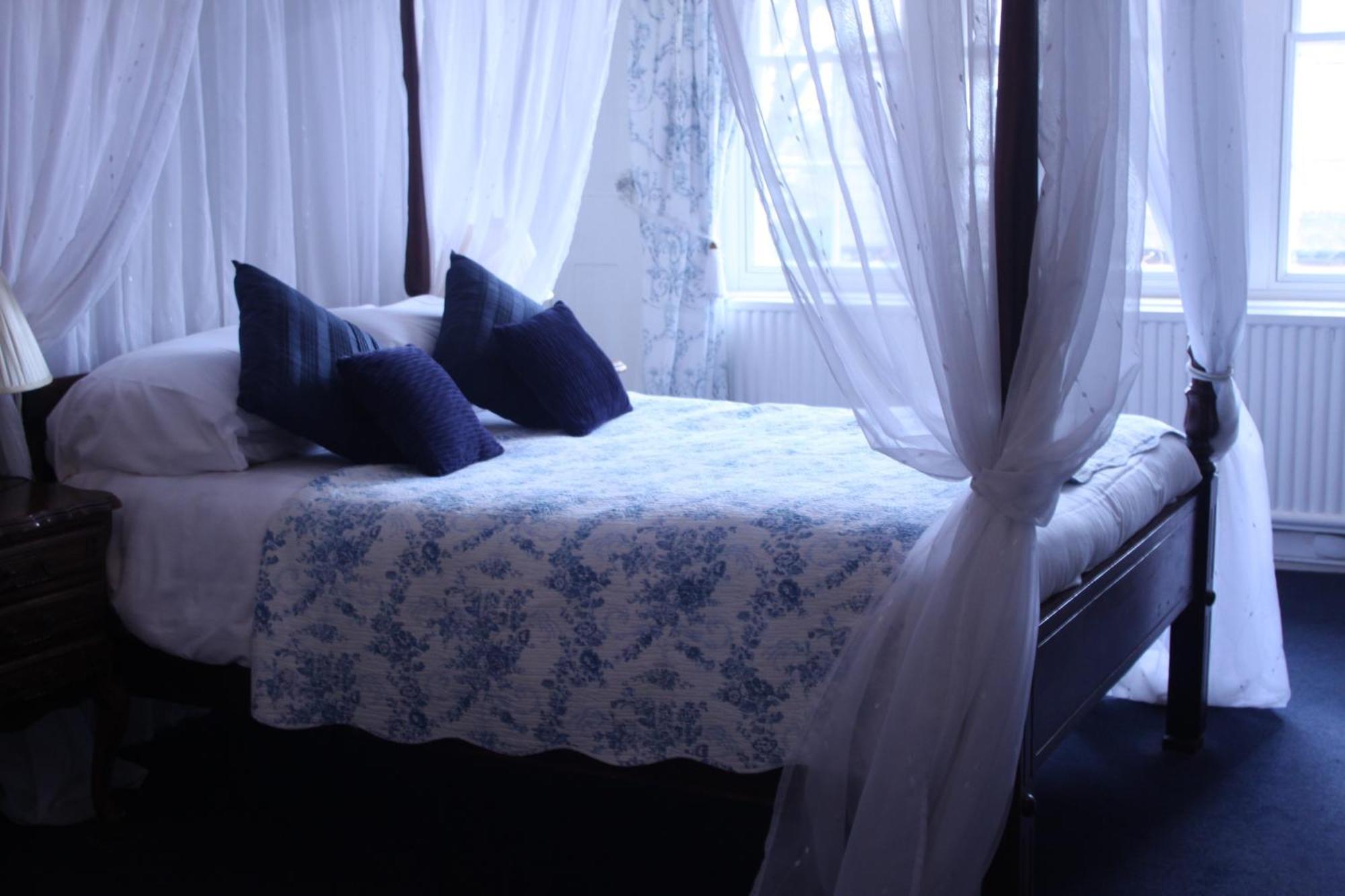The Crown House Inn Great Chesterford Δωμάτιο φωτογραφία